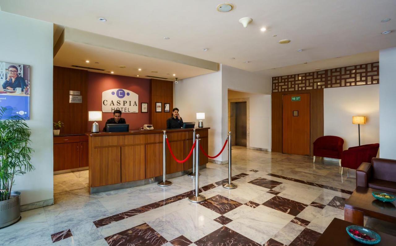 Caspia Hotel New Delhi Dış mekan fotoğraf