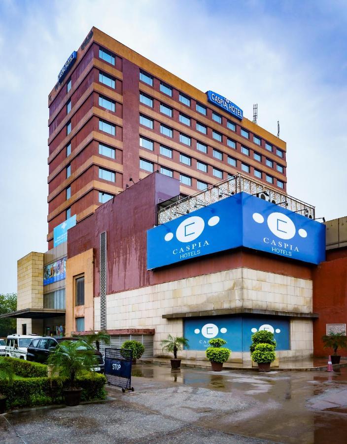 Caspia Hotel New Delhi Dış mekan fotoğraf