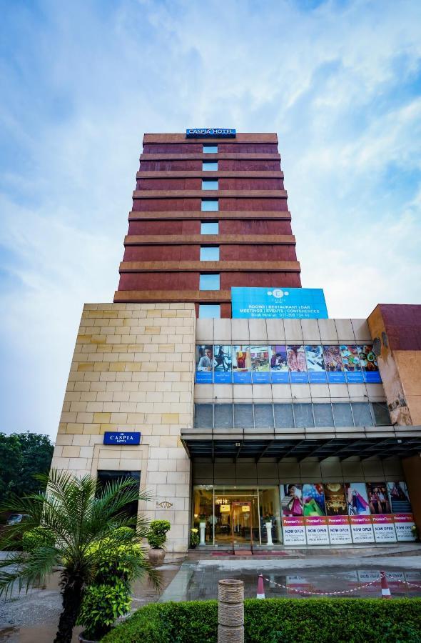 Caspia Hotel New Delhi Dış mekan fotoğraf