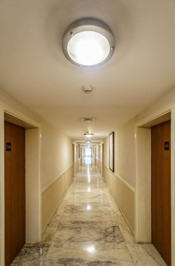 Caspia Hotel New Delhi Dış mekan fotoğraf