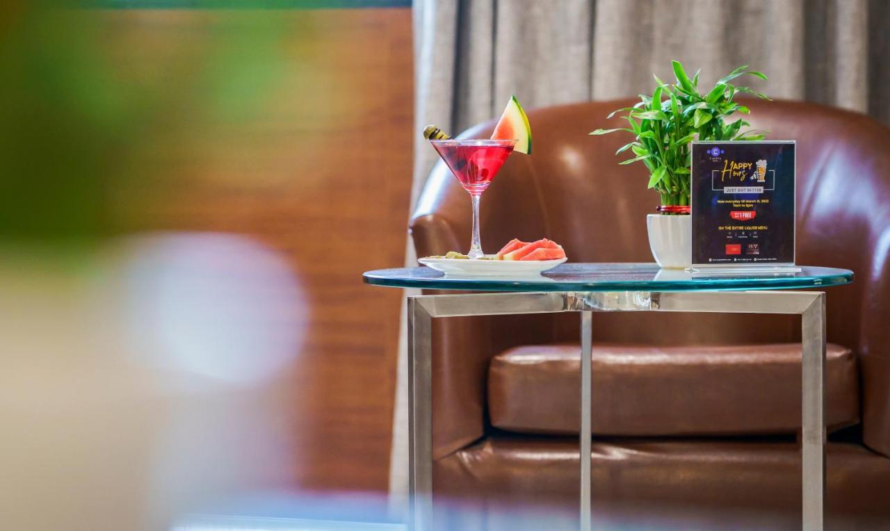 Caspia Hotel New Delhi Dış mekan fotoğraf