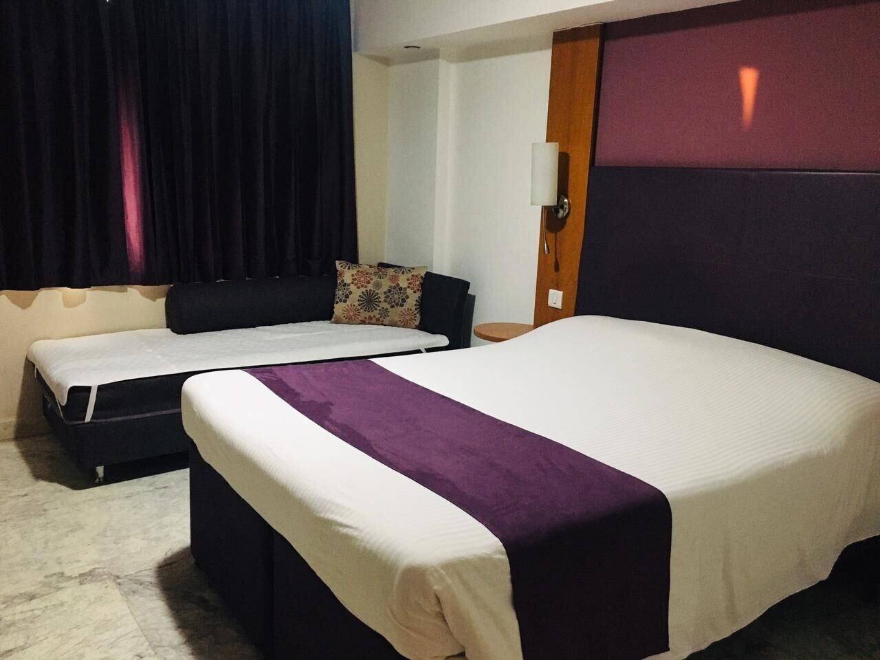 Caspia Hotel New Delhi Dış mekan fotoğraf